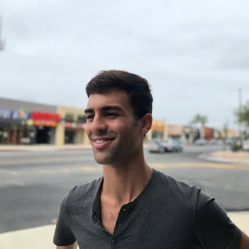 Jonah Ferreira headshot